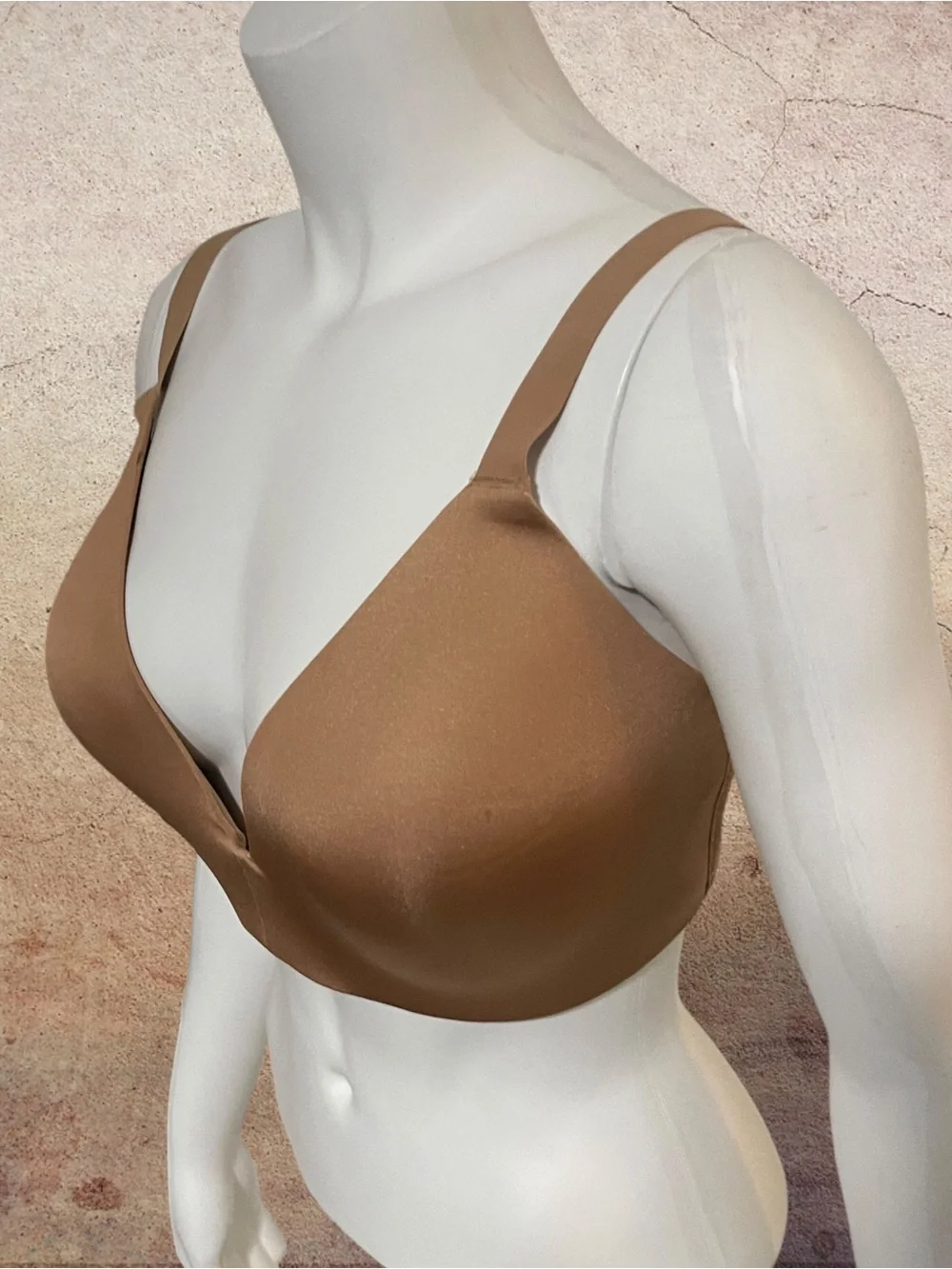 ✨ SKIMS Wireless Form T-Shirt Plunge Bra Neutral Tan 40DD - Picture 2 of 11